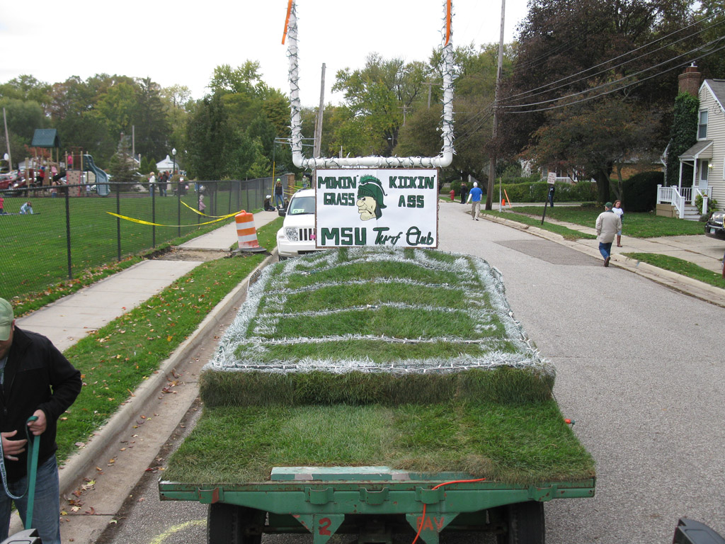 2011 HC Float